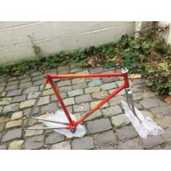 Lugloos licht retro racefiets frame: hoge kwaliteit, 56.5 ct