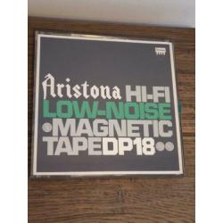 Aristona magnetic tape & empty reel van Philips