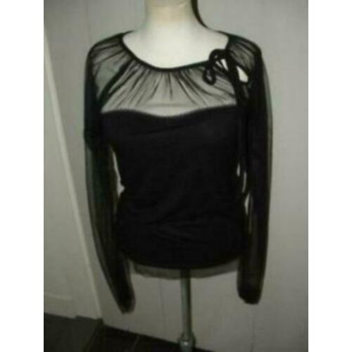 Zwarte Denny Rose top maat M maat 38 met tule mouwen