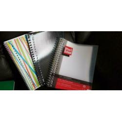 stapel nieuwe dure schriften ed. school