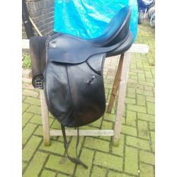 Kieffer dressuur zadel