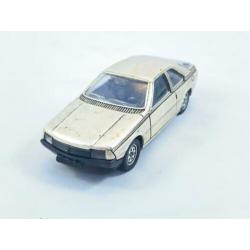 Solido Renault Fuego 1:43