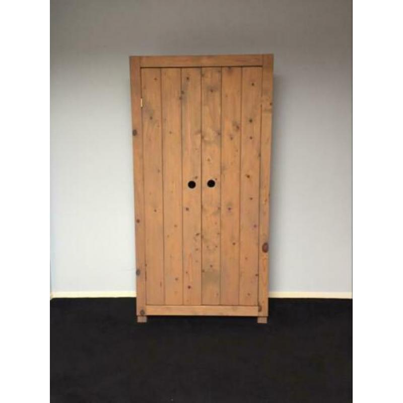 Steigerhouten kast en bed