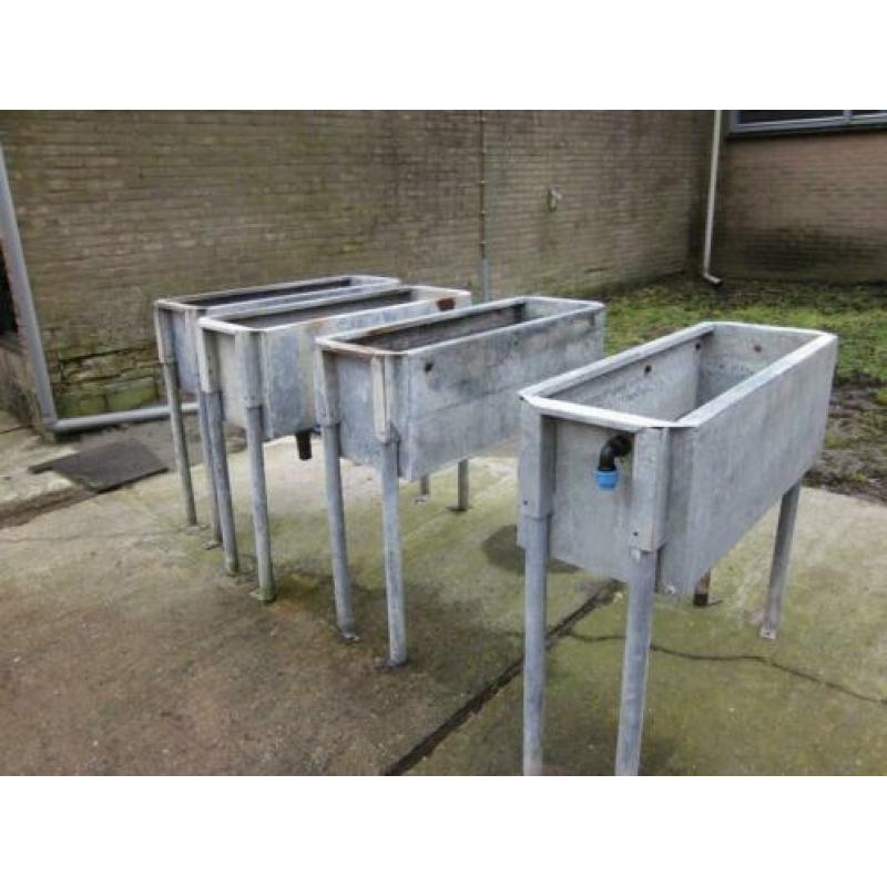 waterbakken/drinkbakken/bloembakken
