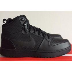 Nike court borough mid maat 44 jordan dunk force max 1 off