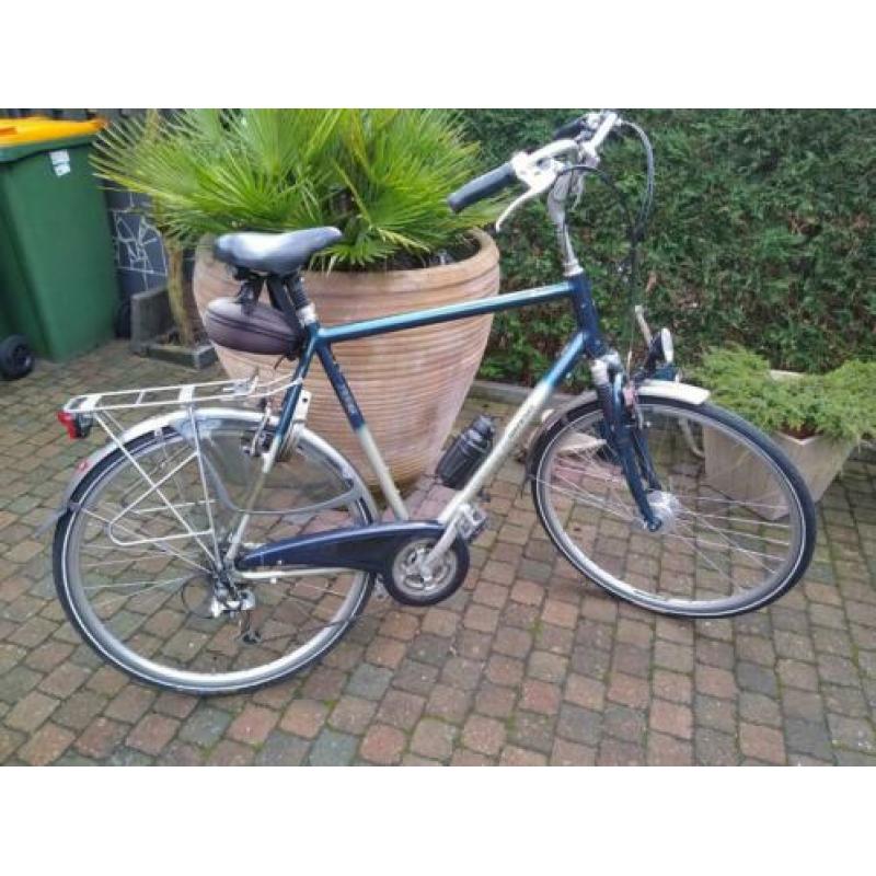 Koga keurige fiets 3x8 versnelling goed op banden kleur b.