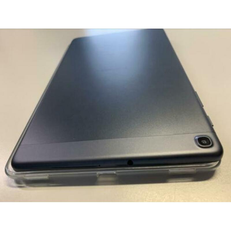 Samsung Galaxy Tab A, 2 x gebruikt met doos & toebehoren