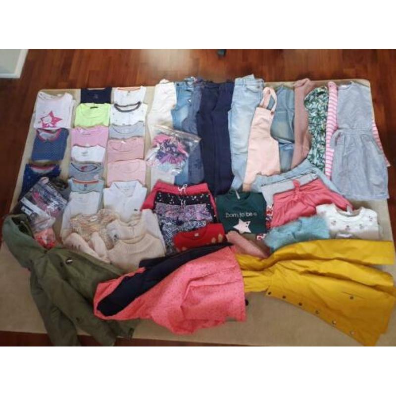 Pakket meisjeskleding 122-128 Lacoste, Benetton,Tumble'n dry