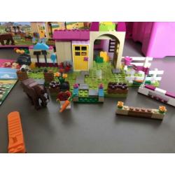 Lego juniors boerderij, kasteel, ariel, winkel, strand, huis