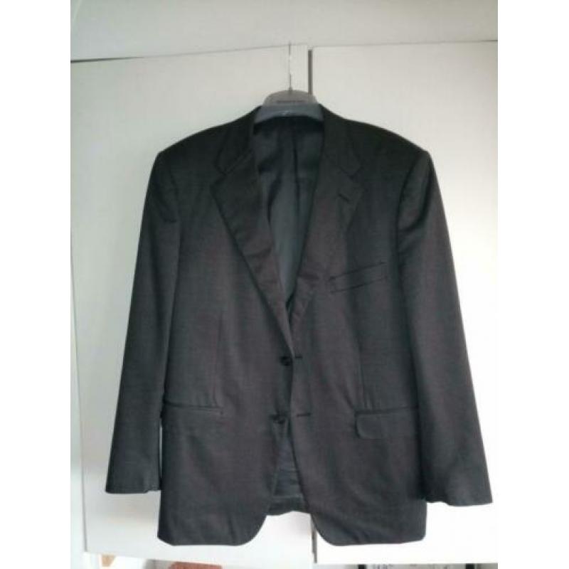 Corneliani jasje. Maat 26. Licht glanzend bruin.