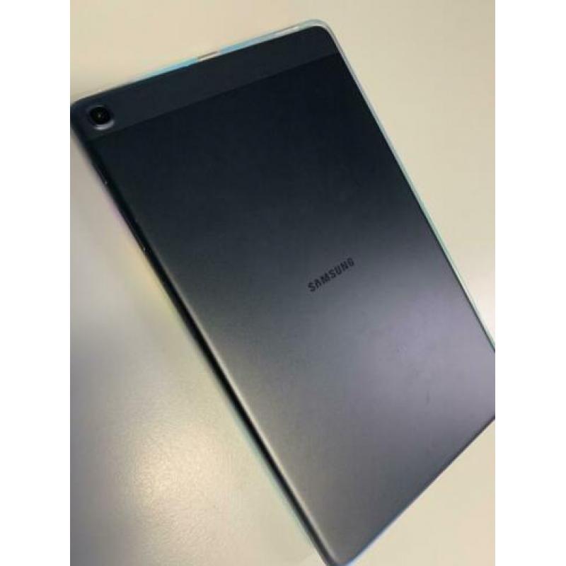 Samsung Galaxy Tab A, 2 x gebruikt met doos & toebehoren