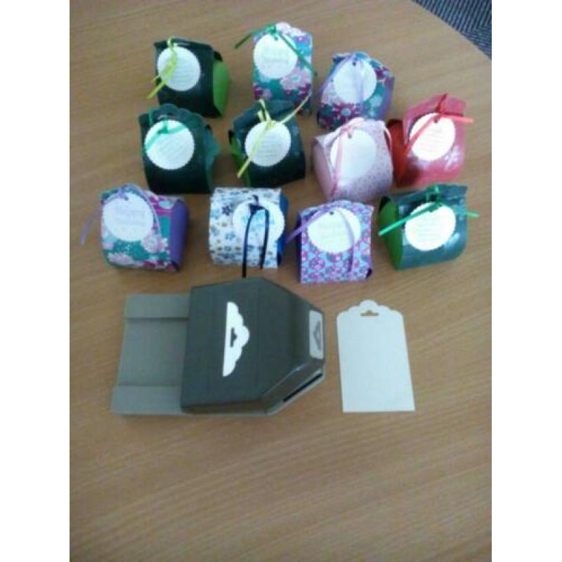 Pons en cadeau doosjes samen