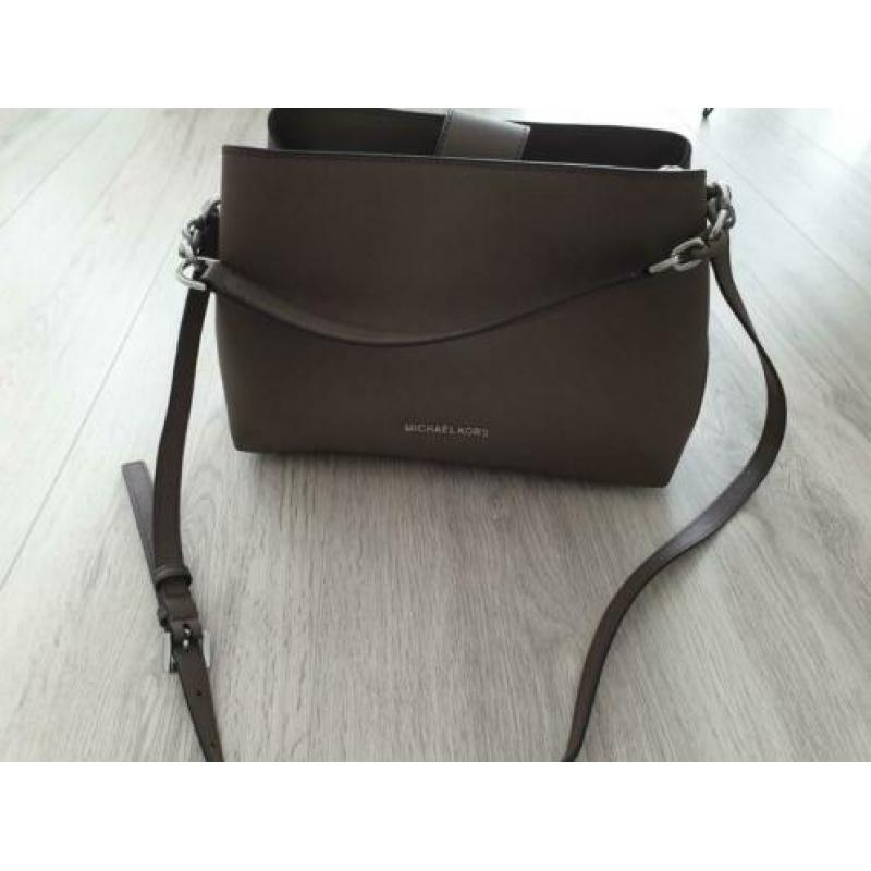 Michael kors tas origineel Taupe 2x gebruikt !