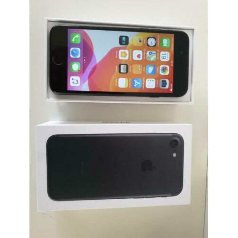 Iphone 7 128gb (nette staat - nieuwe batterij)
