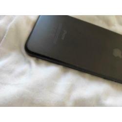 iPhone 7 zwart 32 gb incl. oortjes, oplader en verloopstuk
