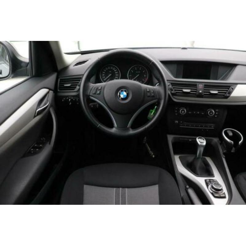BMW X1 sDrive18i Executive | Navigatie | Climate control | C