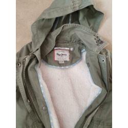 Pakket meisjeskleding 122-128 Lacoste, Benetton,Tumble'n dry
