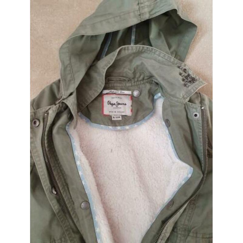 Pakket meisjeskleding 122-128 Lacoste, Benetton,Tumble'n dry