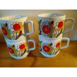 4 vrolijke frisse mokken retro bekers bloem Tocnana