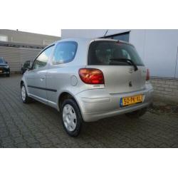 Toyota Yaris 1.3 VVT-i Sol AUTOMAAT AIRCO ELEK RAMEN