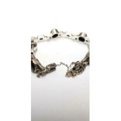 Oude Zilveren Armband met edelstenen