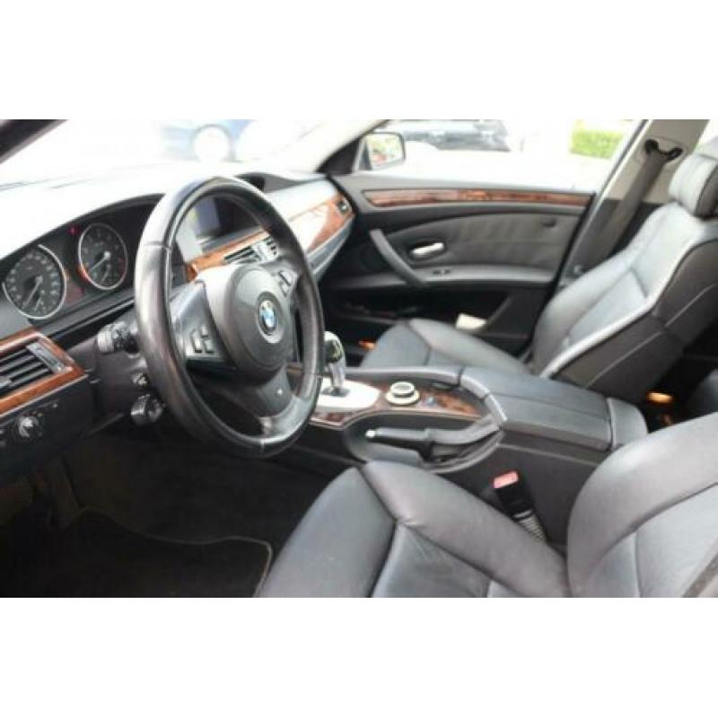 BMW 5 Serie 525i Business Line Leer Schuifdak Navi Xenon 218