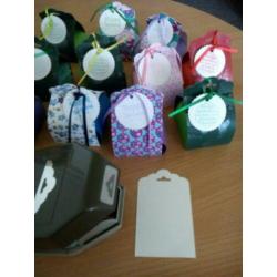 Pons en cadeau doosjes samen
