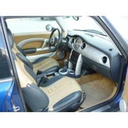 Mini Mini 1.6 cooper aut NLauto PanoramaDak Airco Leer bj 20