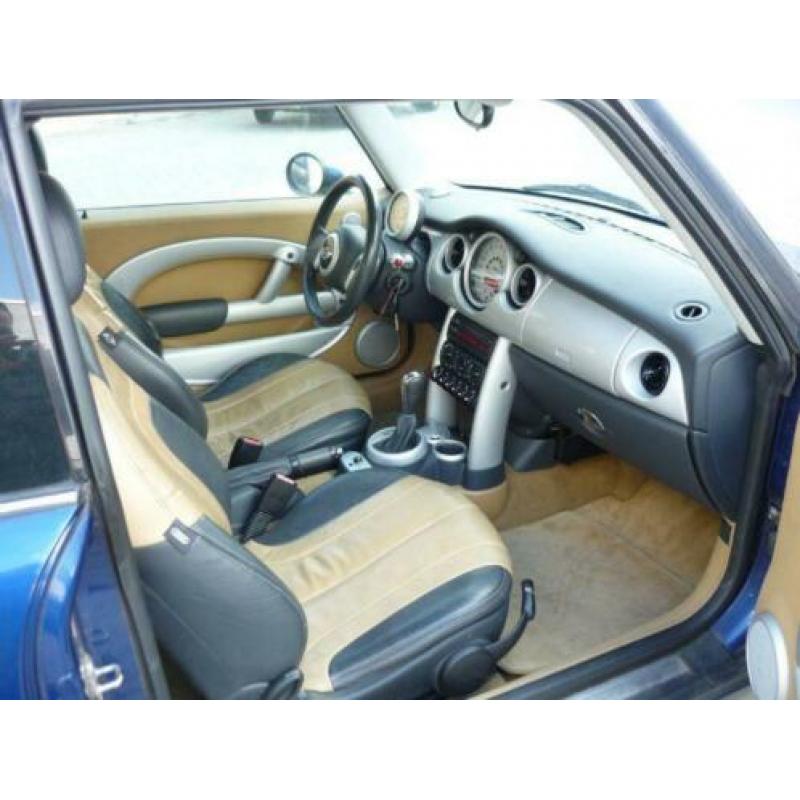 Mini Mini 1.6 cooper aut NLauto PanoramaDak Airco Leer bj 20