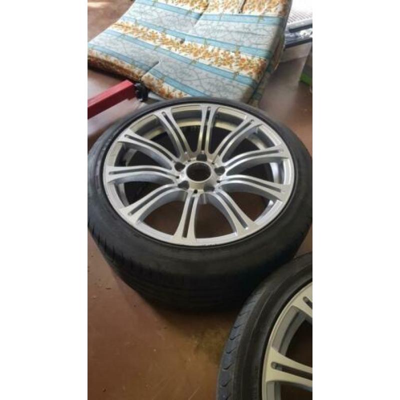 Bmw 18 inch style 220 TAM 5x120 Breedset met schade