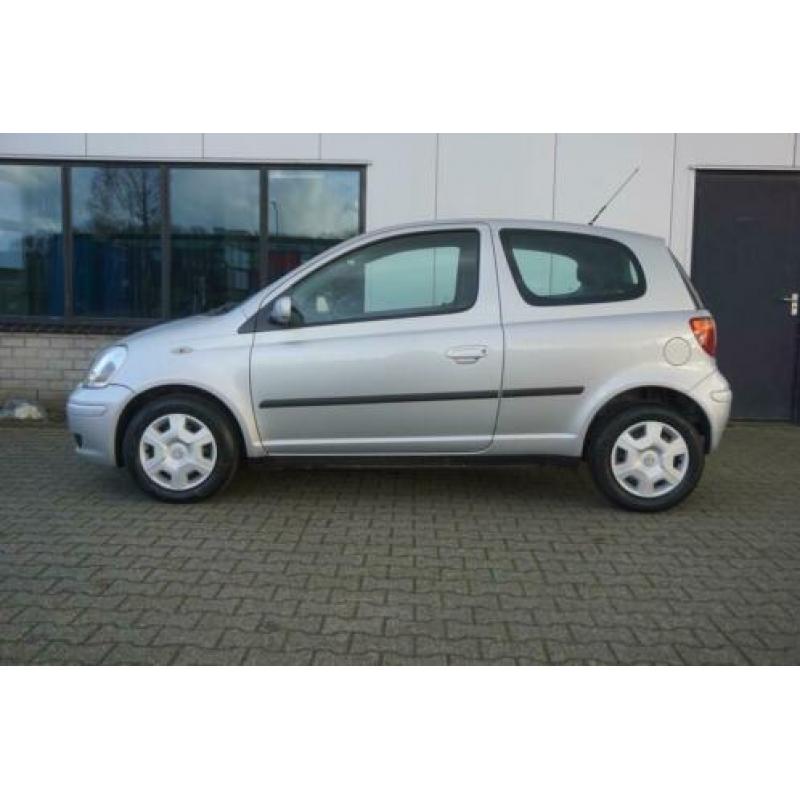 Toyota Yaris 1.3 VVT-i Sol AUTOMAAT AIRCO ELEK RAMEN