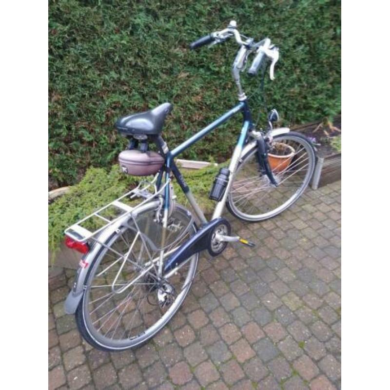 Koga keurige fiets 3x8 versnelling goed op banden kleur b.