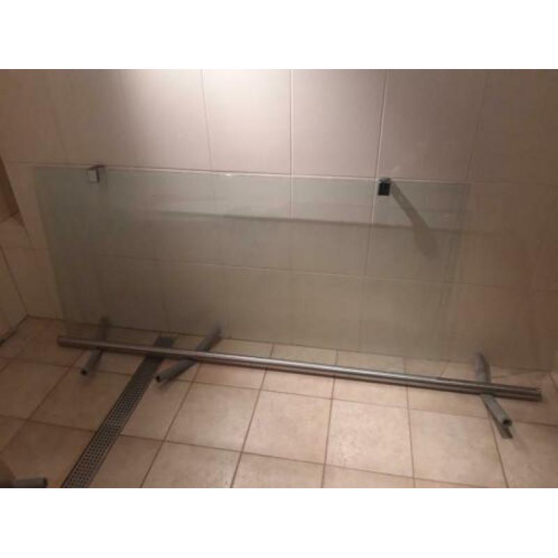 Glazen douchewand inclusief stabilisatie stang