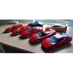 Te koop 14 modelauto's Bburago en Maisto 1:18