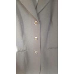 Colbert Dames zwart zo good als nieuw maat 38 getaillerd