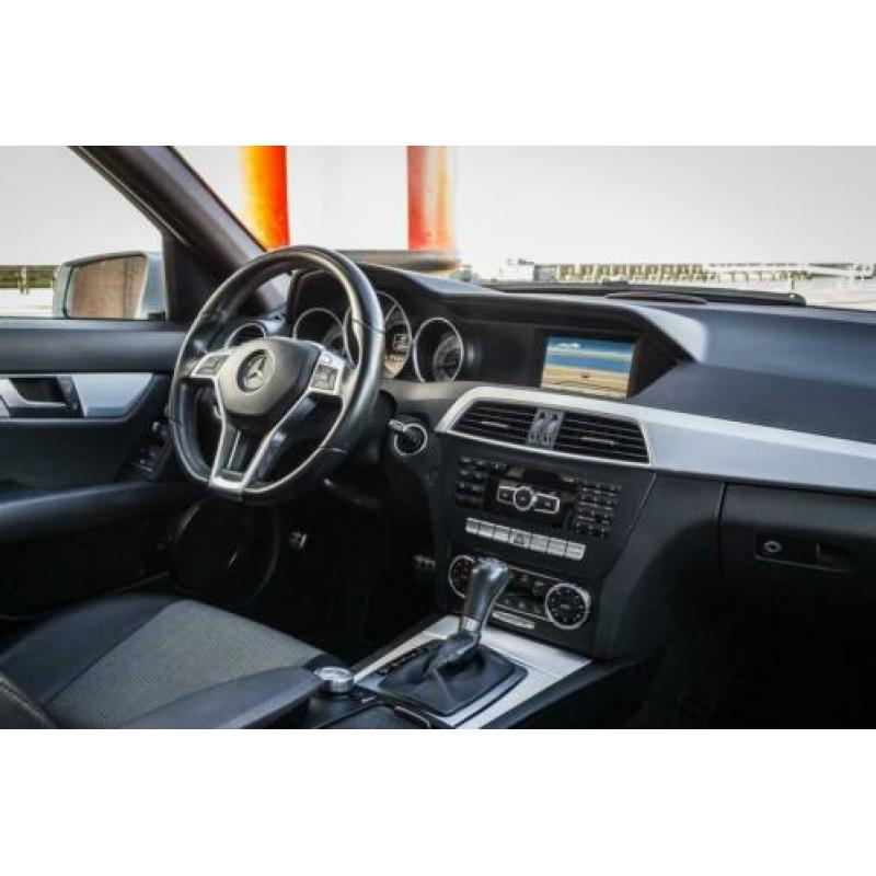 Mercedes-Benz C-Klasse 180 156PK Automaat | AMG pakket | 1e