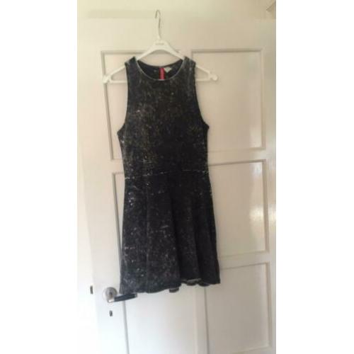 H&M divided grijs jurkje maat Medium