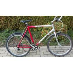 Mountainbike Giant / herenfiets / jongensfiets 26 inch 21 ve