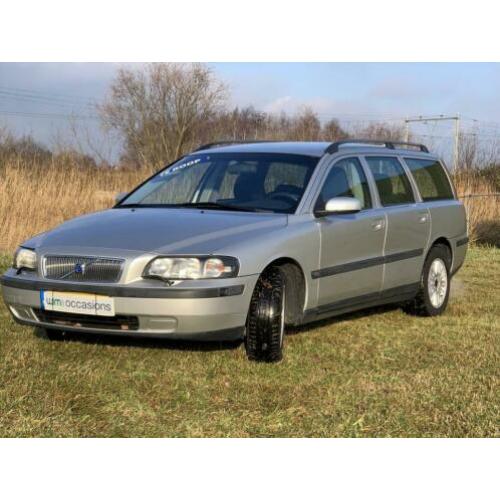 VOLVO V70 2.4 170PK Black Edition Youngtimer Lage Kilometers