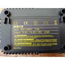 Dewalt DCB118 acculader € 37.50