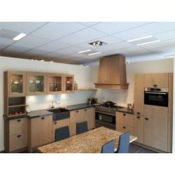 Keller showroomkeuken eiken nu slechts 7495,=