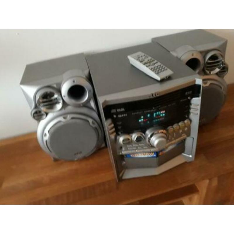 Te koop jvc installatie