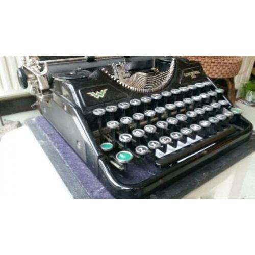 antieke draagbare Continental typemachine