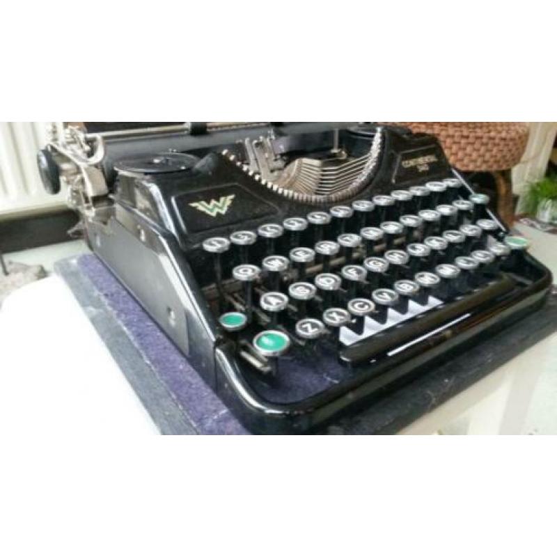 antieke draagbare Continental typemachine