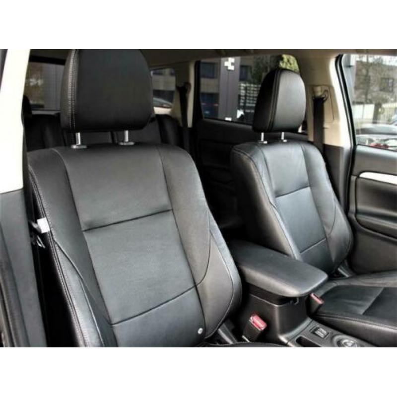 Mitsubishi OUTLANDER 2.0 PHEV Instyle 4WD Aut./ Schuifdak/ L