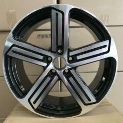 Nieuwe set 17'' Vw Polo R velgen 5x100 Eventueel+ Banden