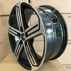 Nieuwe set 17'' Vw Polo R velgen 5x100 Eventueel+ Banden