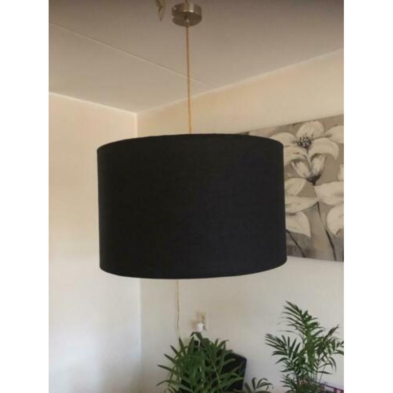 Diverse lampen en woondecoratie