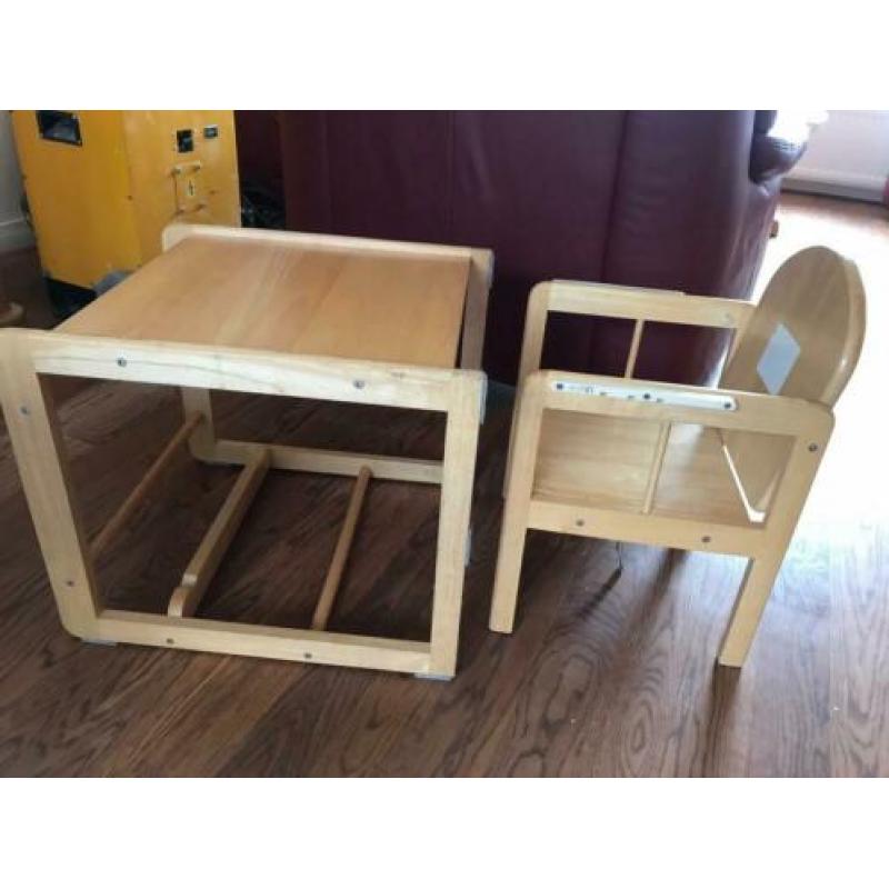 Houten kinderstoel