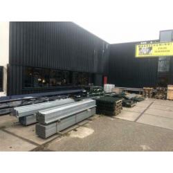 60m Gegalvaniseerd Hekwerk 123cm hoog - 2e keus palen